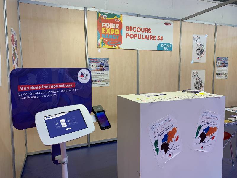 borne de dons pour le Secours Populaire 54 à la foire Expo de Nancy 2024